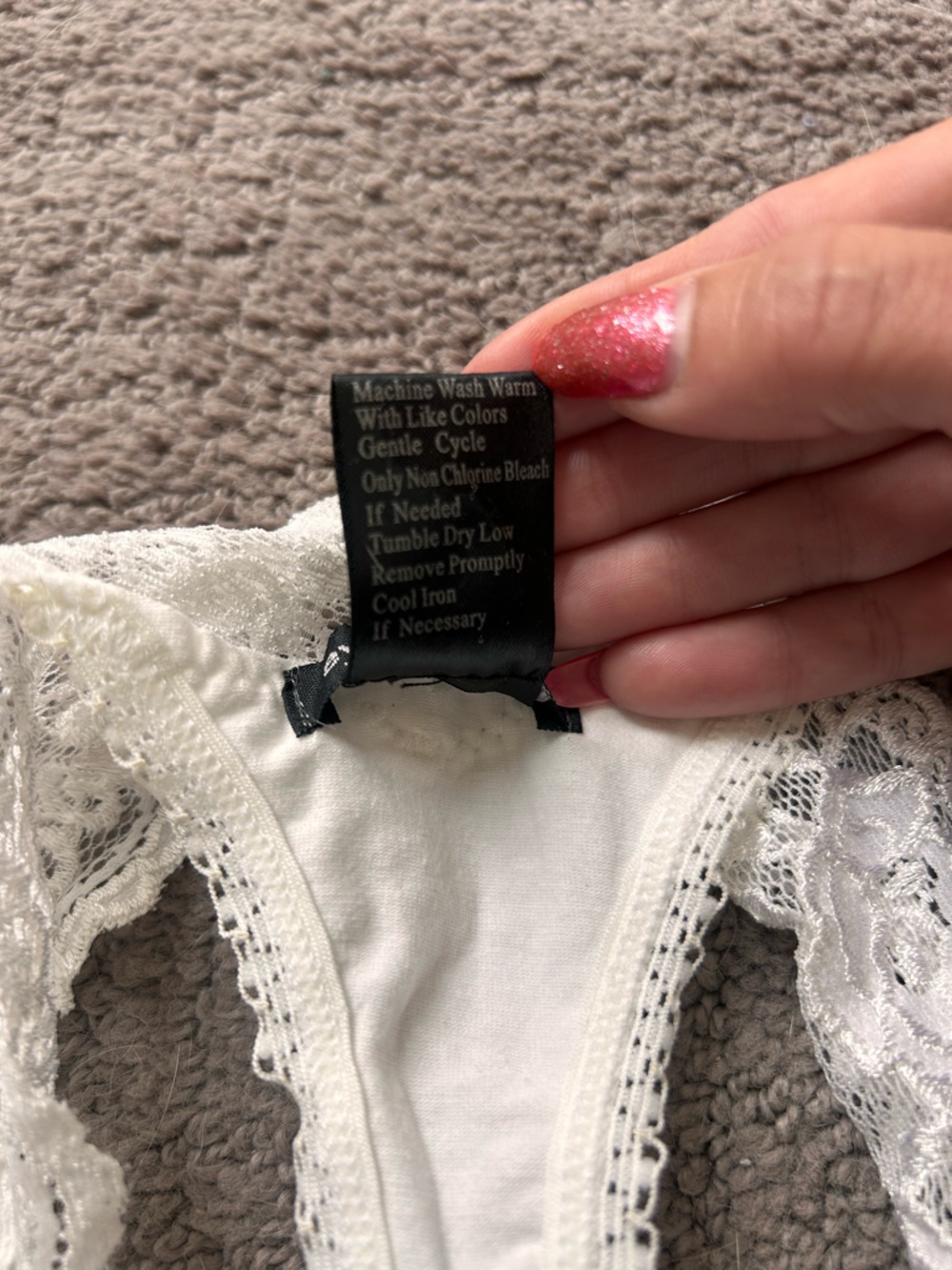 Eyeshadow Cream Lace V-Waist Thong - Picture 5 of 7